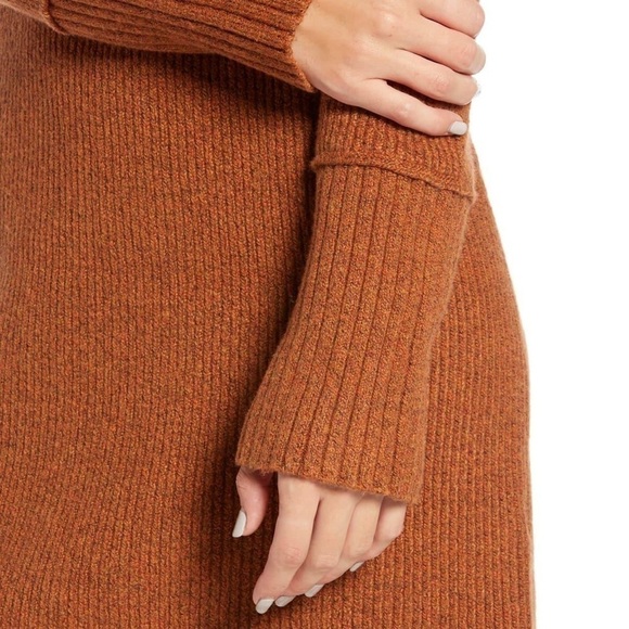 Something Navy Fitted Long Sleeve Tunic Sweater - Picture 3 of 11